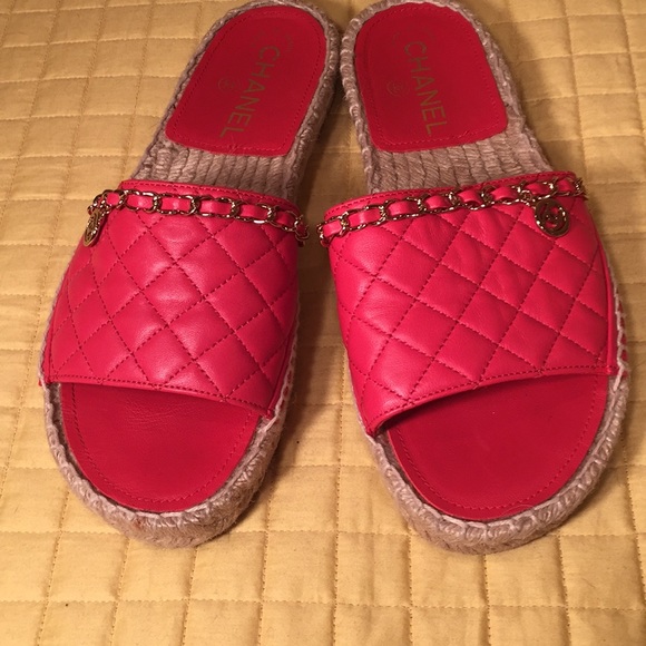 chanel slides 38